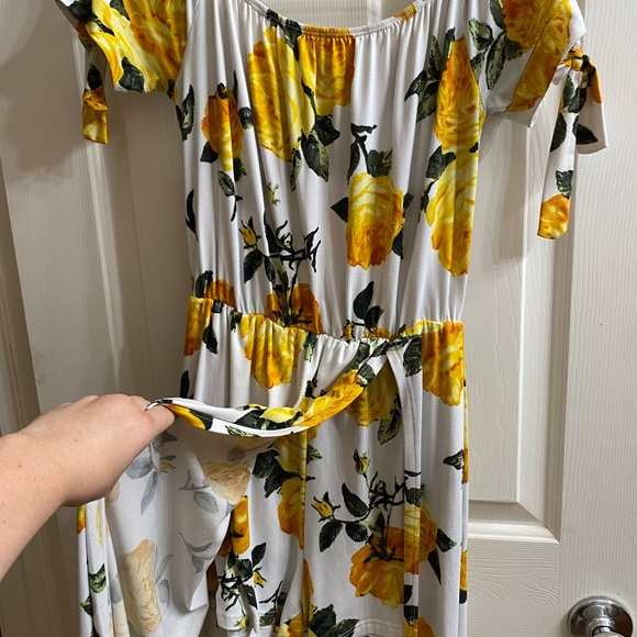 Medium romper summer dress with slit - Picture 2 of 3